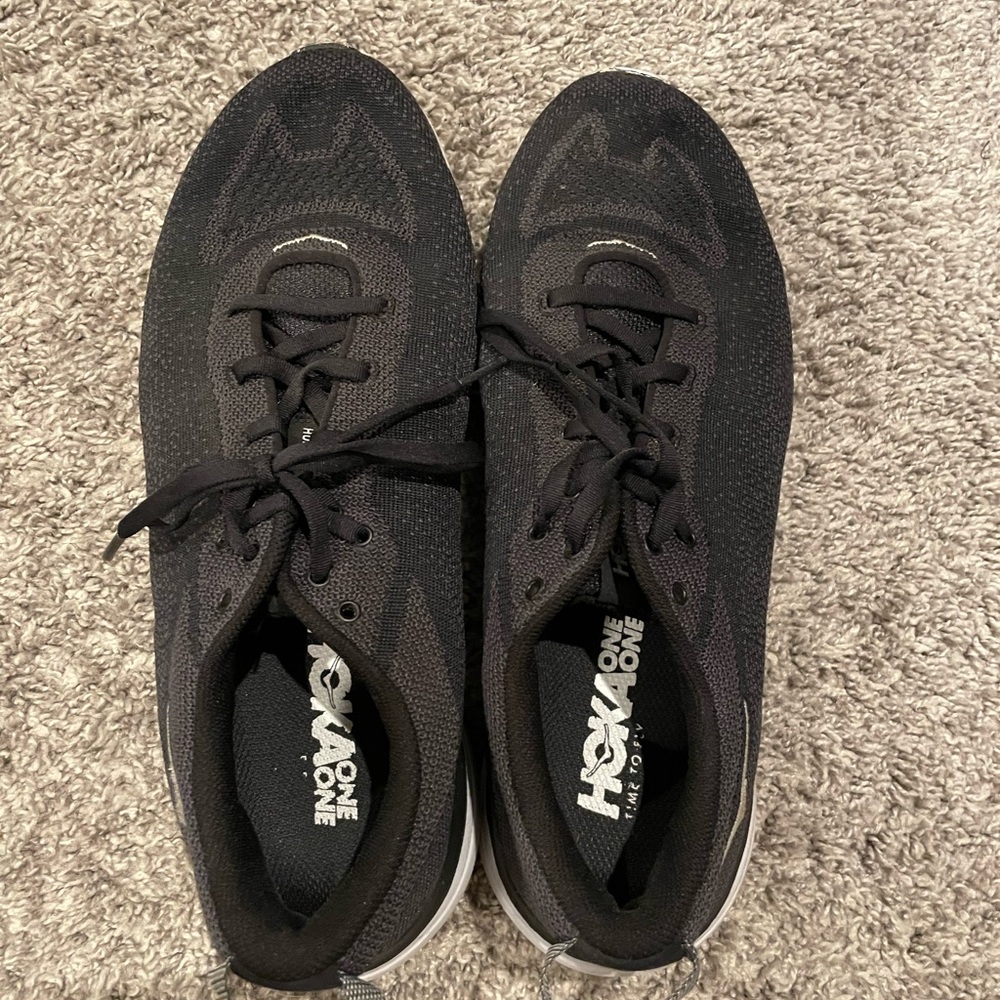 Men’s Hoka One one shoe